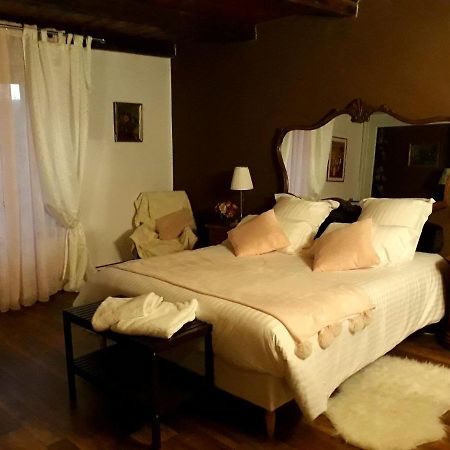 Bed And Breakfast "Le Moulin A Grains" Ménil-la-Horgne Eksteriør bilde